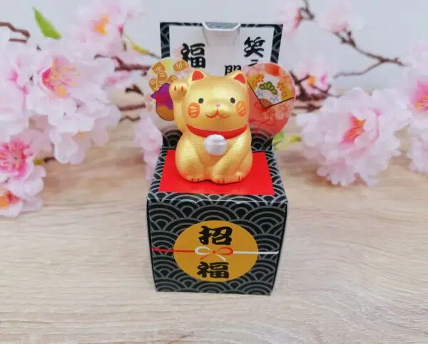 Maneki neko box noir doré